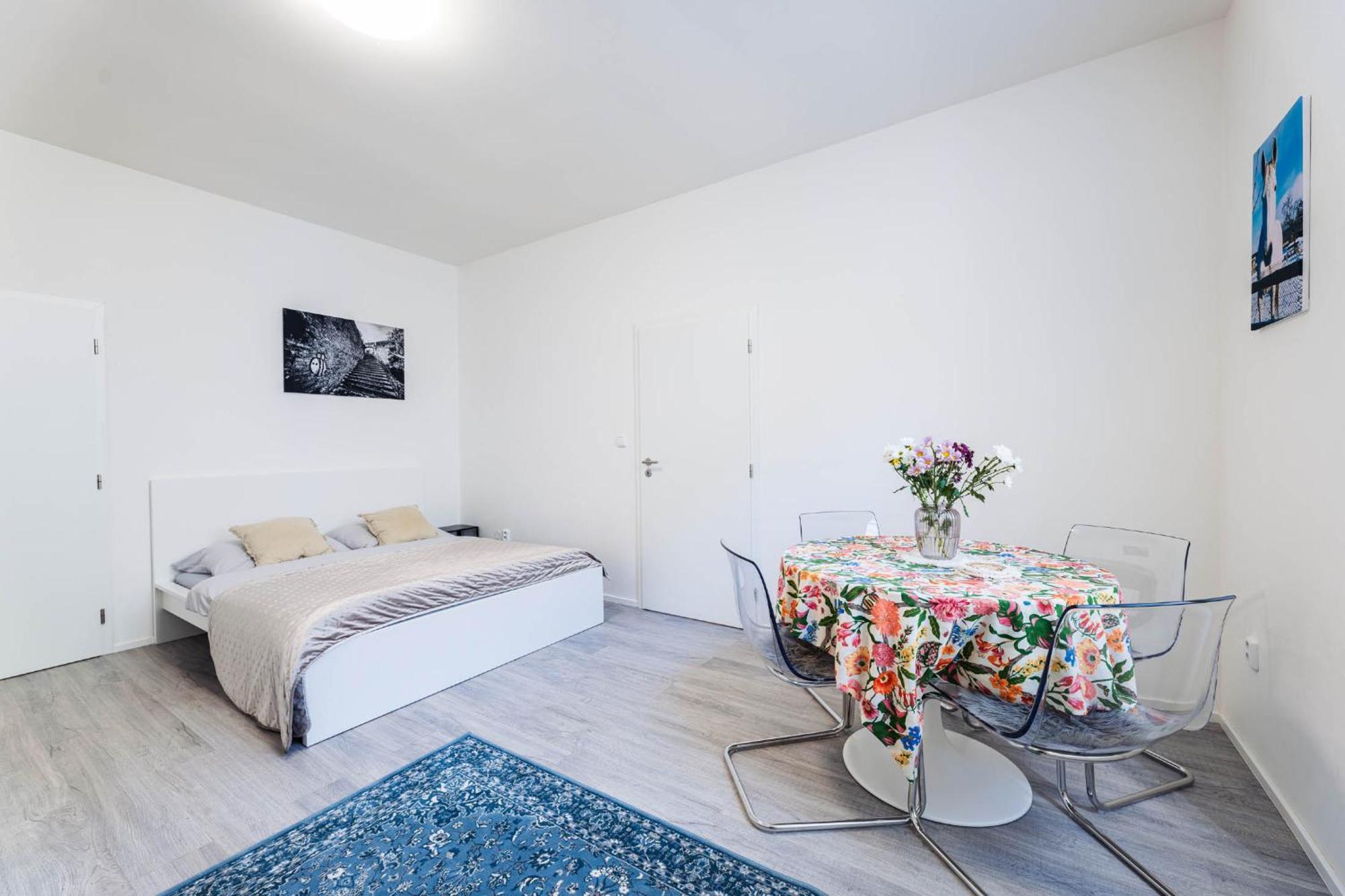 Silvie Apartments - Wurmova Olomouc Buitenkant foto